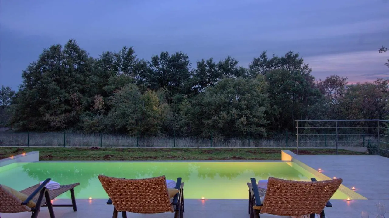 Charming Villa Tartufo With Private Pool Near Pula Svetvinčenat